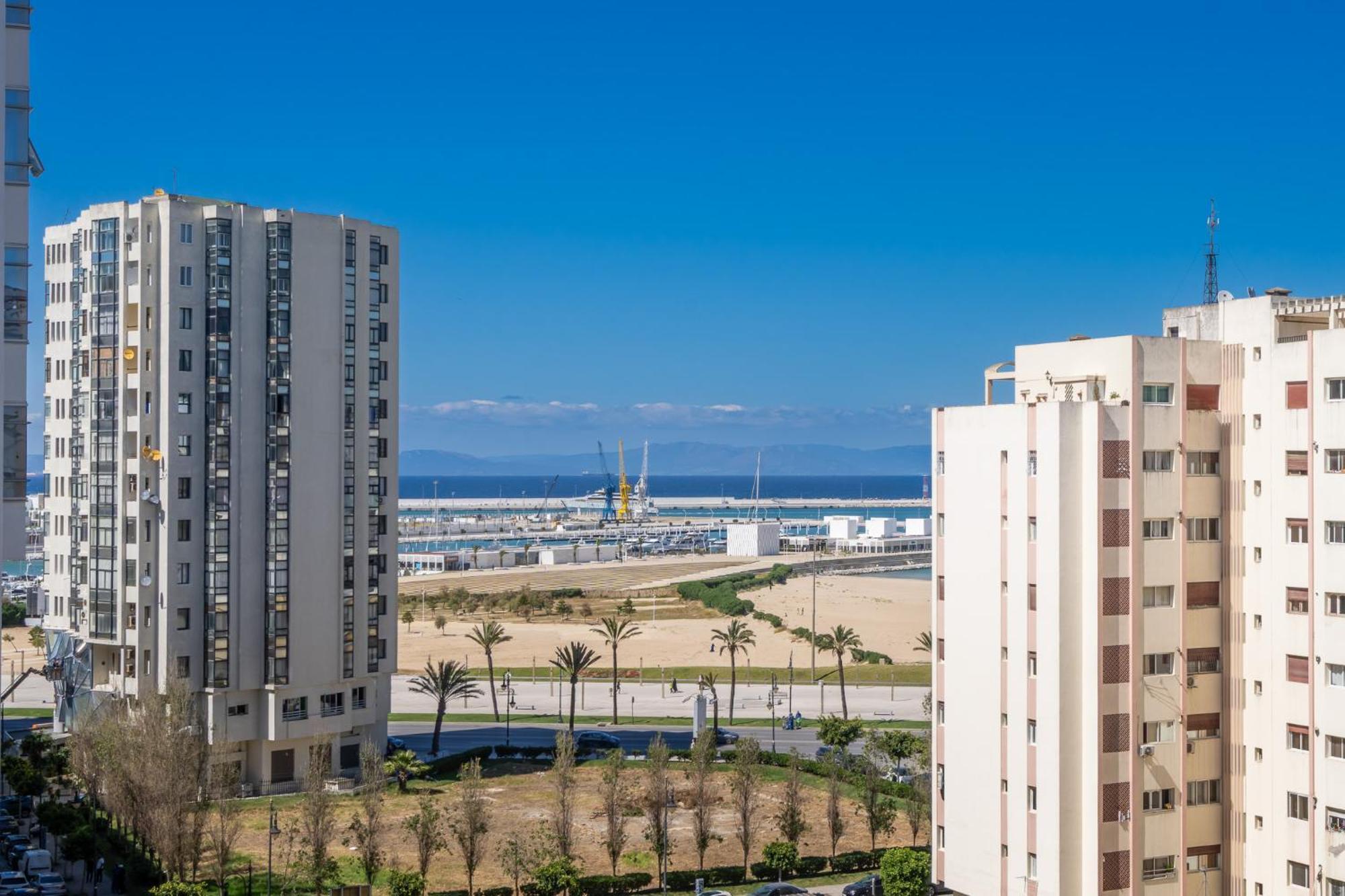 Appartement 2 Chambres Pres De La Corniche Tanger Ngoại thất bức ảnh