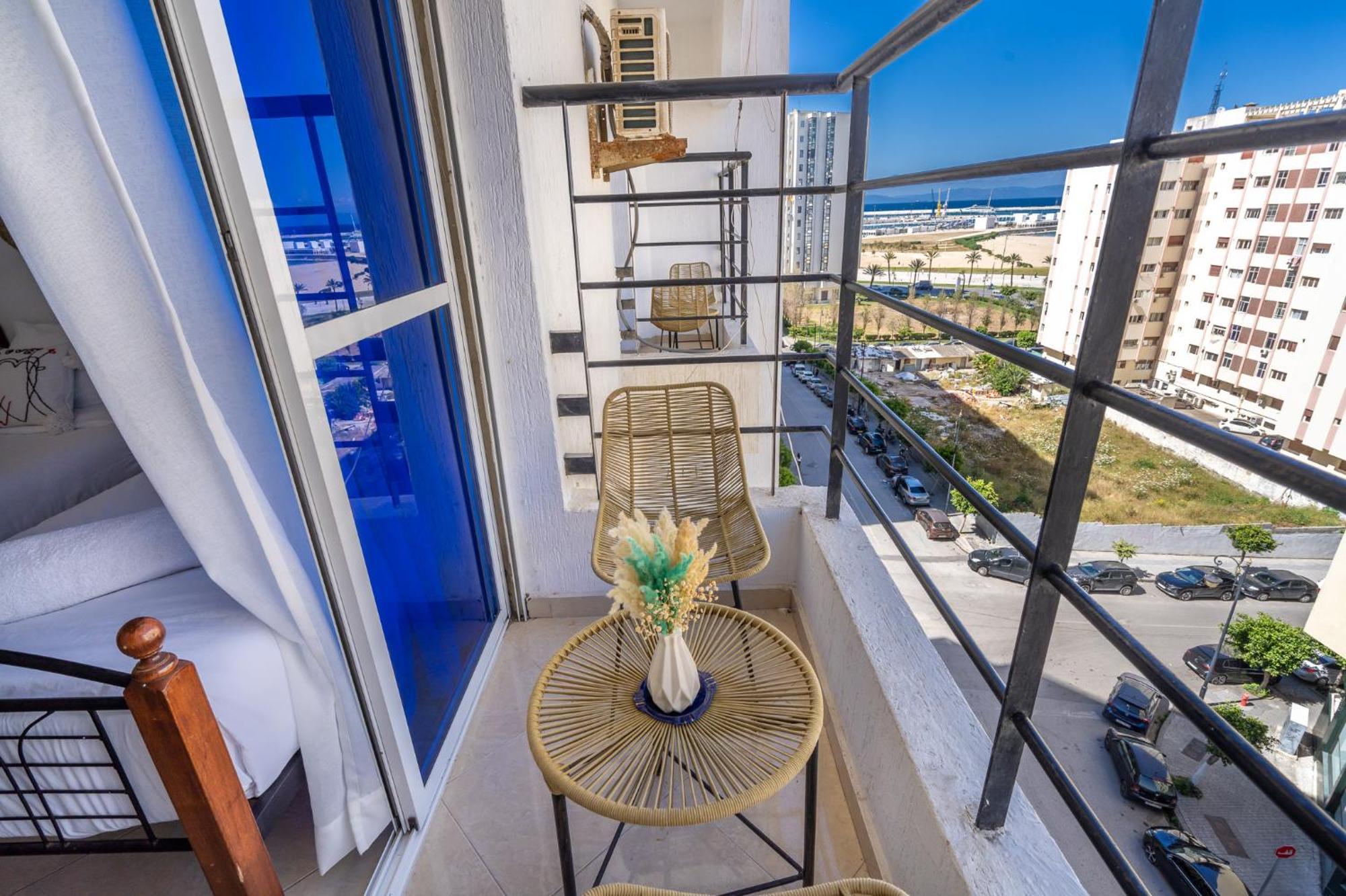 Appartement 2 Chambres Pres De La Corniche Tanger Ngoại thất bức ảnh